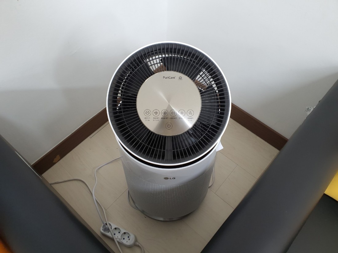 주간보호센터 내부에 설치한 공기청정기